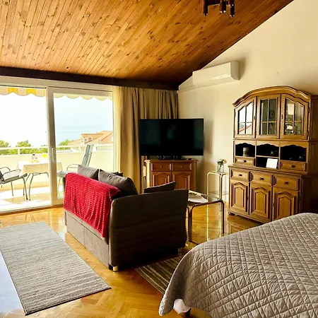 Apartamento Penthouse With Sea View Makarska