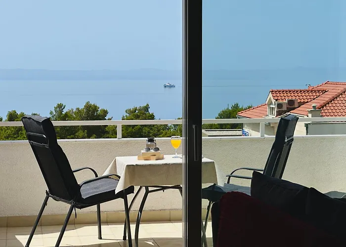 Penthouse With Sea View Makarska