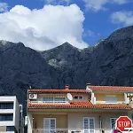 Penthouse With Sea View * Makarska